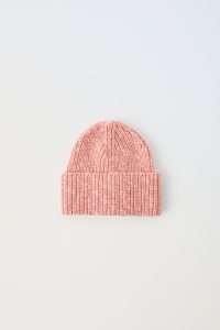 KNITTED BEANIE